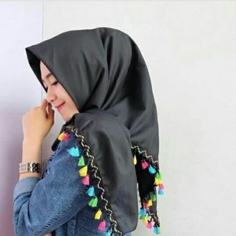 hijab segiempat tassel rainbow  