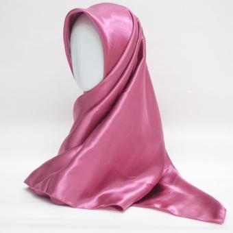 Jilbab Segi Empat Satin Polos - Pink  
