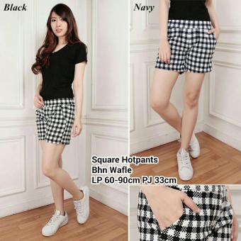 SB Collection Celana Pendek Square Hotpants-Hitam  