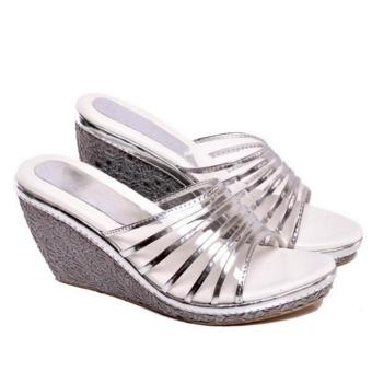 Spiccato Sandal Wedges Wanita 2389- Silver  