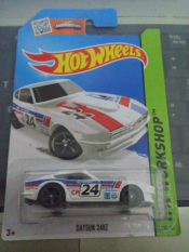 Hot Wheels - Datsun 240Z White (2)