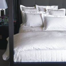 Jaxine Bed cover Katun Prada Garis Putih