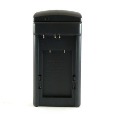 SDV Universal Charger Baterai Kamera DB-008 + Car Charger