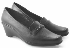 Spiccato SP 513.10 Sepatu Formal Heels Wanita - Bahan Leather - Bagus Dan Cantik - Hitam