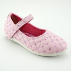 TrendiShoes Sepatu Anak Perempuan Bahan Kulit Payet - Pink