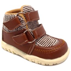 TrendiShoes Sepatu Boot Anak Velcro (Coklat)