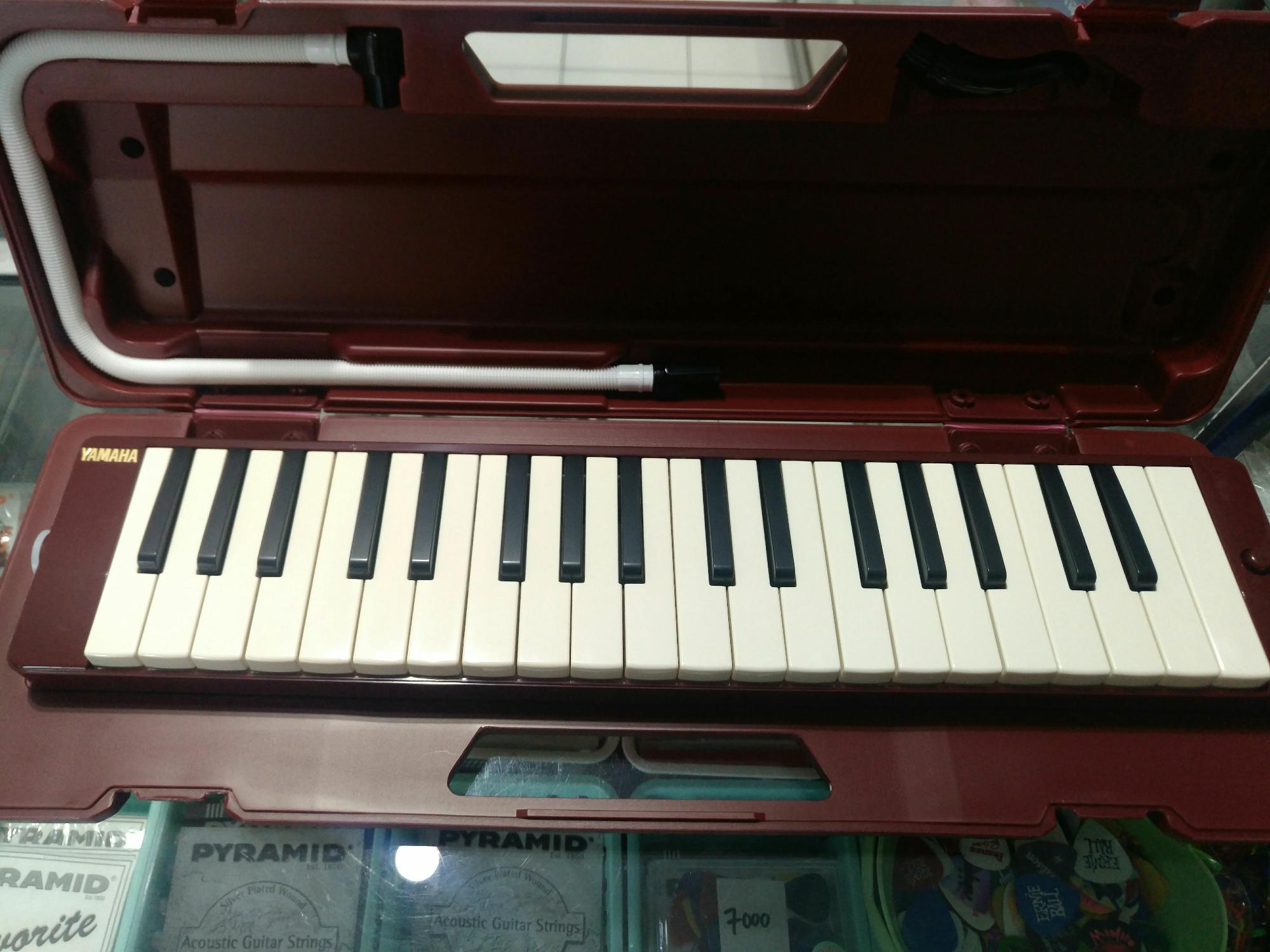 Pianika Yamaha P37D