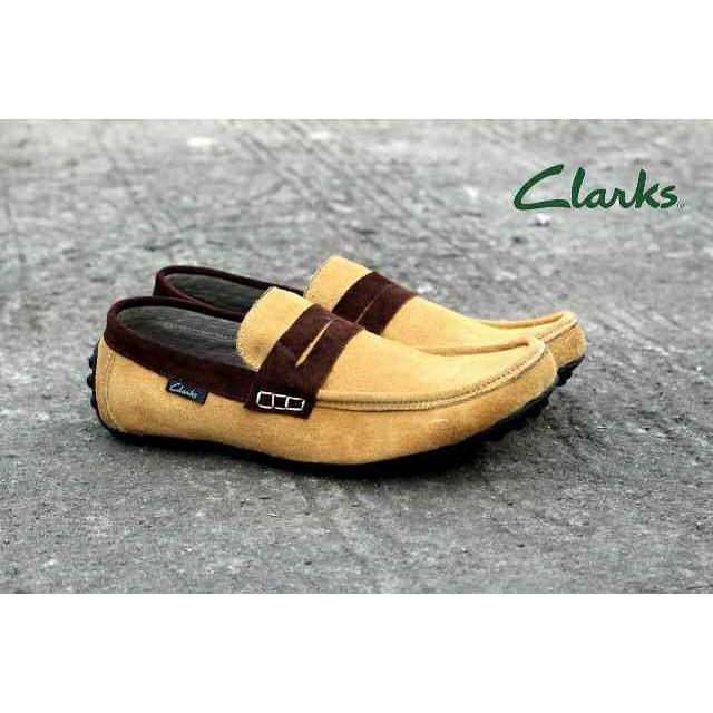 Sepatu Casual Slip On Low Pria Clarks Morises - Sepatu Formal. Keren Cowok