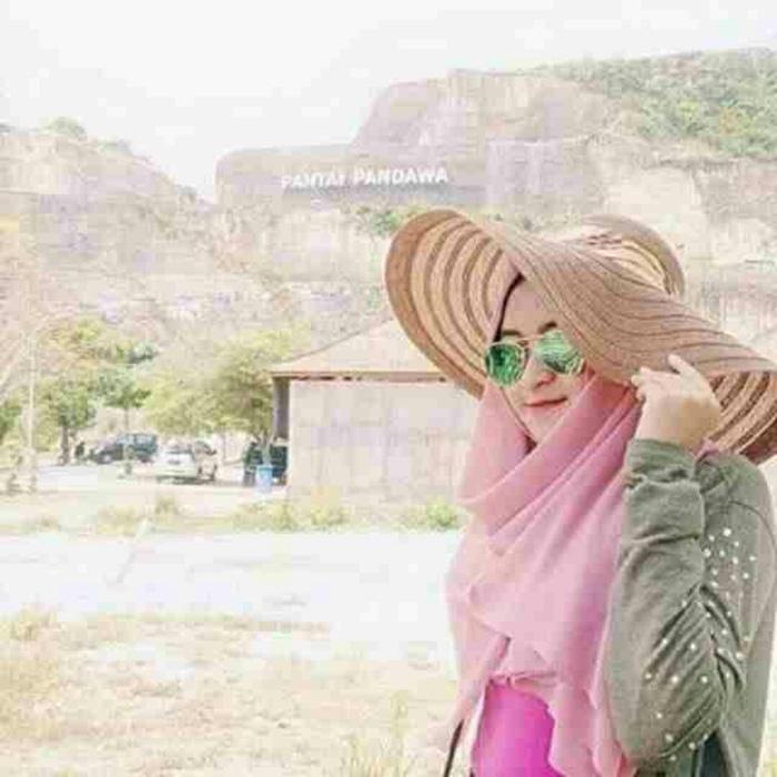 grosir topi pantai floppy model anyam lebar import