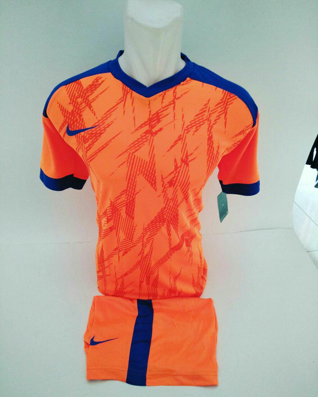 Baju Olahraga Jersey Bola Kaos Setelan Futsal / Volly Nike