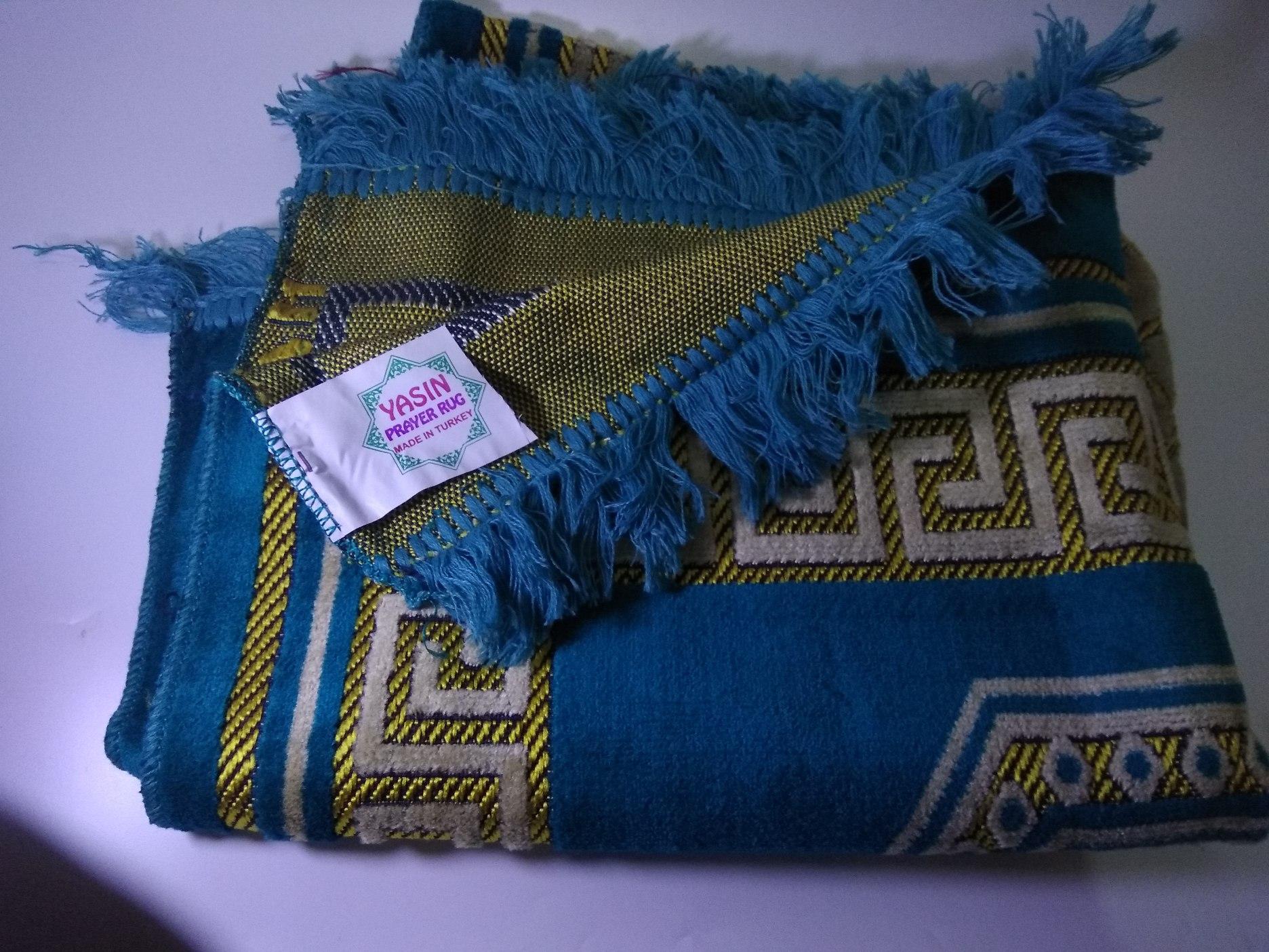 Sajadah Turki Merk Yasin Tebal uk.110 x 68 Warna Random