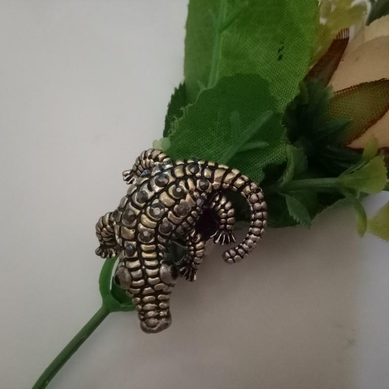 Cincin Ring Emban Perak Bakar Motif Buaya Mata