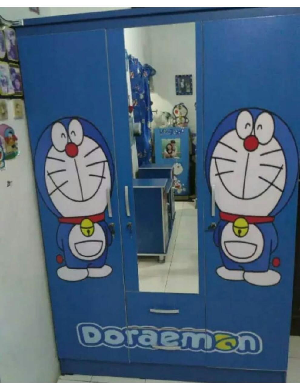 Lemari Karakter DORAEMON 3 Pintu minimalis