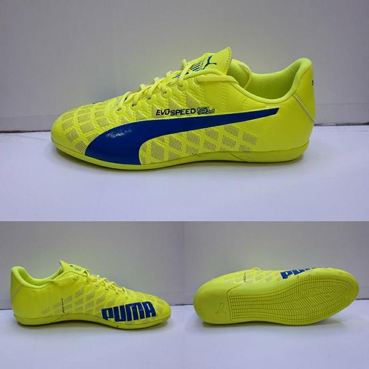 Sepatu BOLA DAN FUTSAL