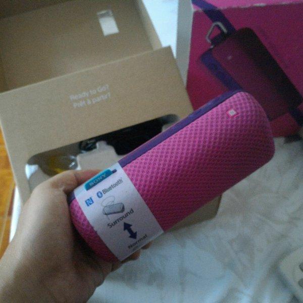 SONY BTS50 Surround Sound 99.9 persen Muluuusss GARANSI s.d FEBRUARI 2018