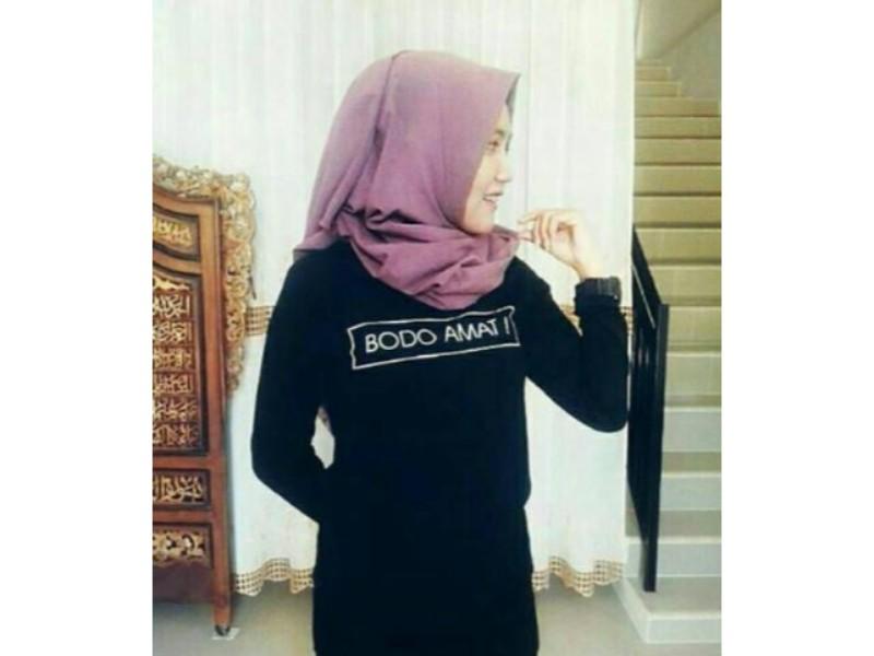 baju lengan panjang bodo amat