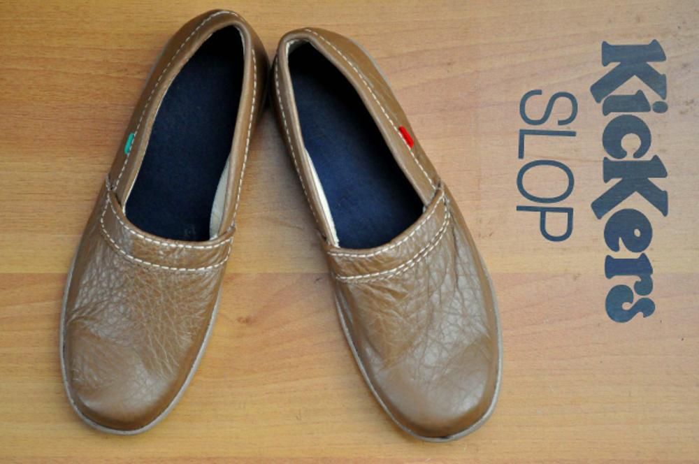 Promo Sepatu kickers kulit slop||kickers slip on||Sepatu kickers||kickers semi formal||kickers murah||sepatu cowok||kickers sepatu||kickers sepatu santai||2 pilihan warna||kickers||adidas||Nike||dc||bally||crocodile. Diskon