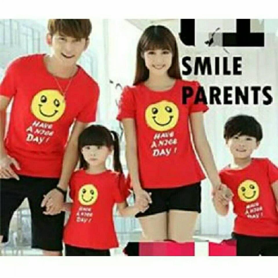 FASHION FLOWER-BAJU KELUARGA | KAOS FAMILY | BAJU KEMBARAN | FASHION COUPLE | FAMILY COUPLE | KAOS FAMILY COUPLE SMILE HAVE A NICE DAY 2 ANAK-MERAH (AYAH.IBU.ANAK2)
