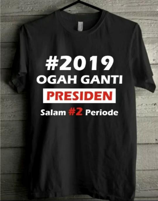 T-Shirt Premium. Kaos Distro Ogah Ganti Presiden, Jokowi Salam 2 Periode