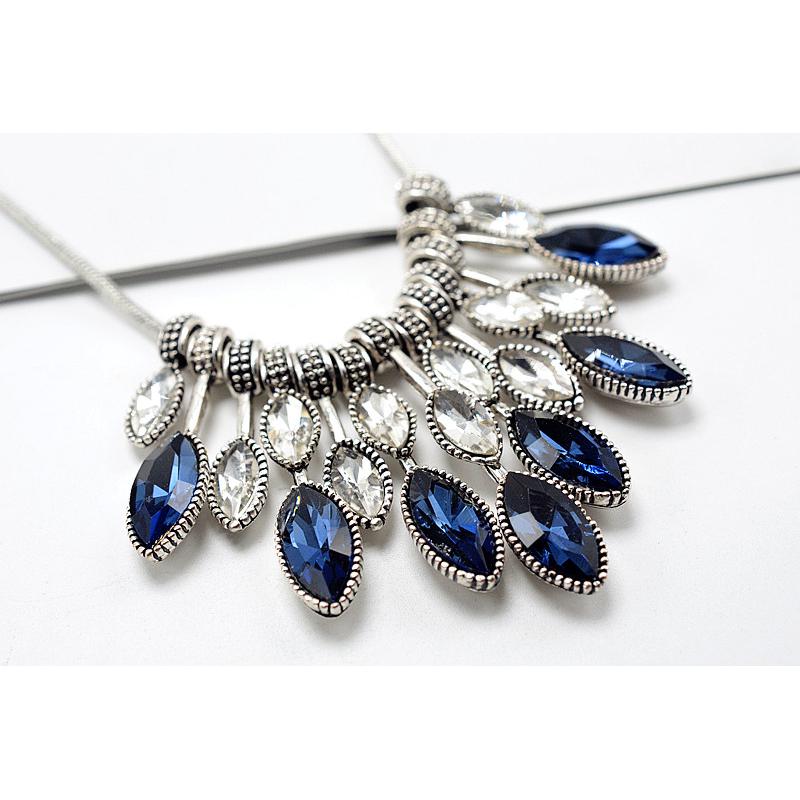 Vienna Linz Kalung Fashion MERLIN Leaves Korea Necklace Collar Chocker Choker Pesta Jewelry Crystal Feminim Ladies Woman Accessories Perhiasan Kristal Aksesoris Pesta Party Wedding Kondangan Pelengkap Busana Hijab Cantik Beauty Charming - Silver Blue