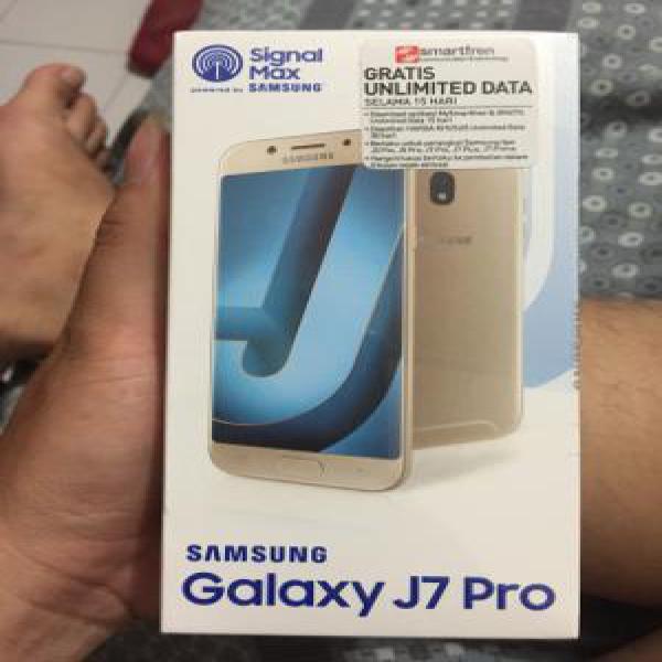 Samsung galaxy J7 pro new murah