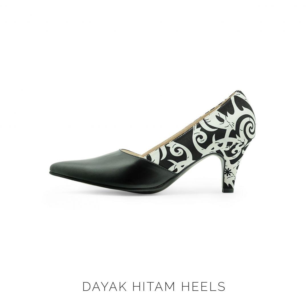 Heels Dayak hitam the warna