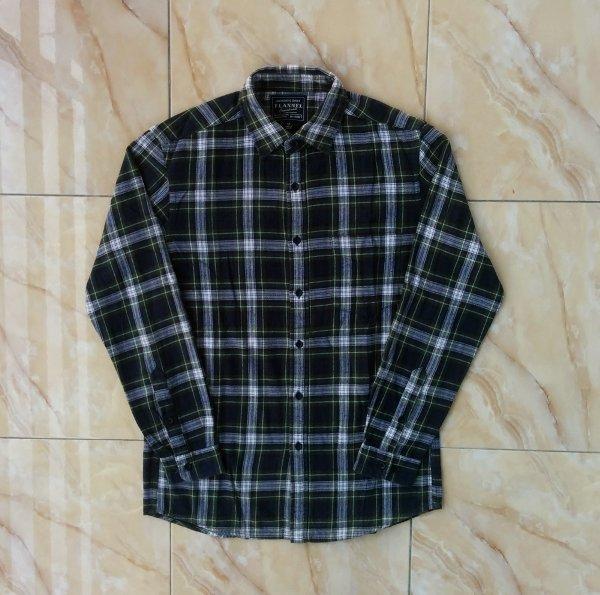 UNIQLO Green Flannel Long Sleeve Shirt