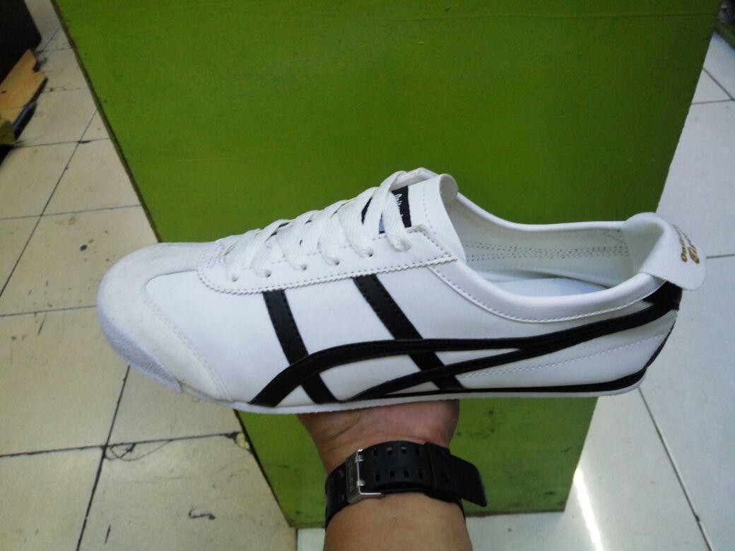 Sepatu sneakers fashion pria asics tiger best seller