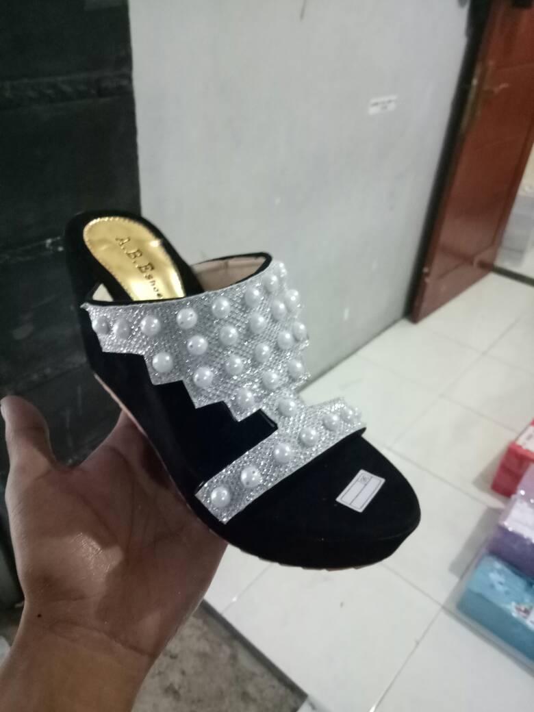 WEDGES DYANA PERMATA / SANDAL SEPATU WEDGES WE33
