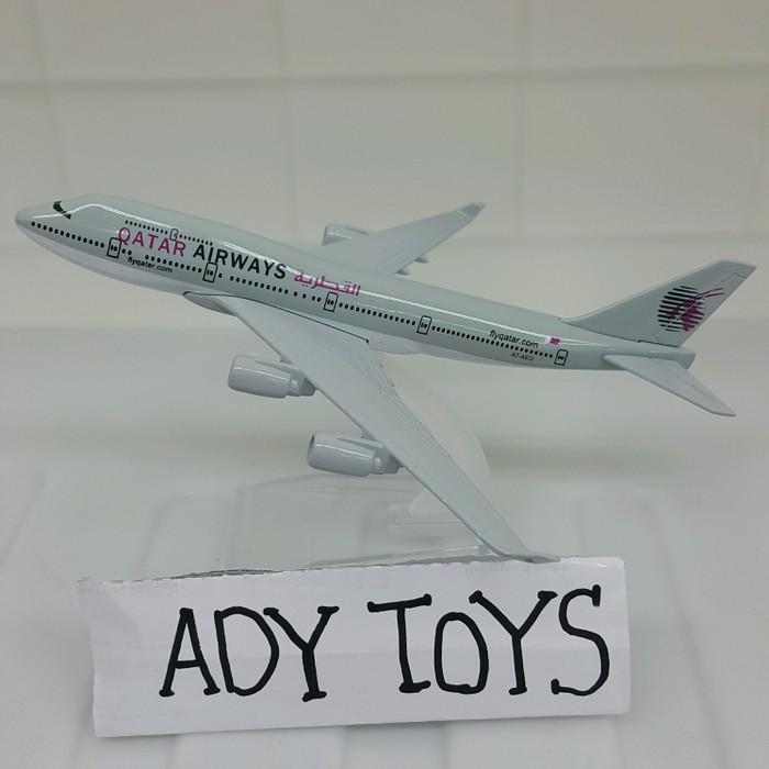 Qatar Airways Miniatur Pajangan Pesawat Air Plane Model - Taqf8n