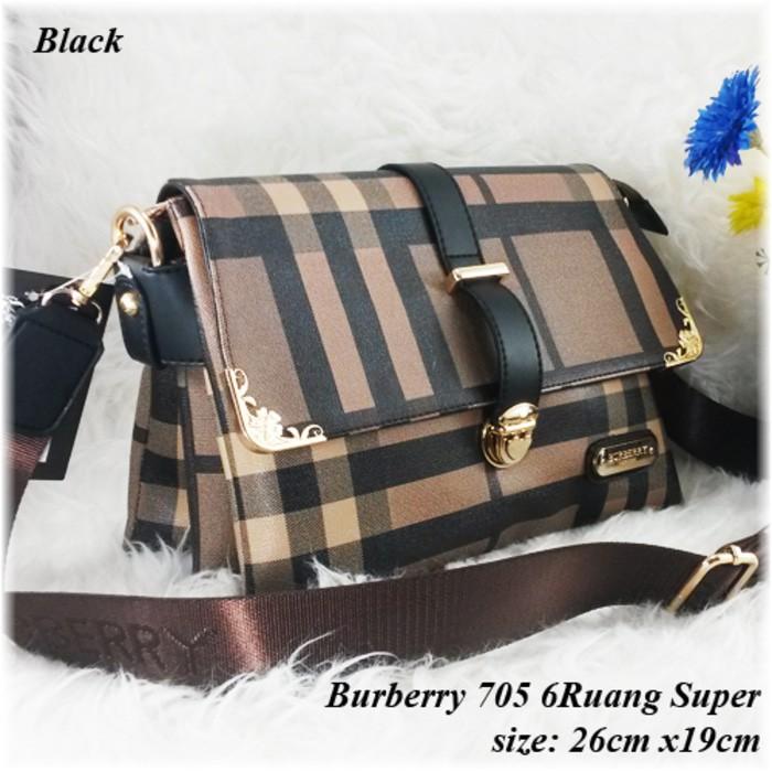 Burberry 705 6Ruang