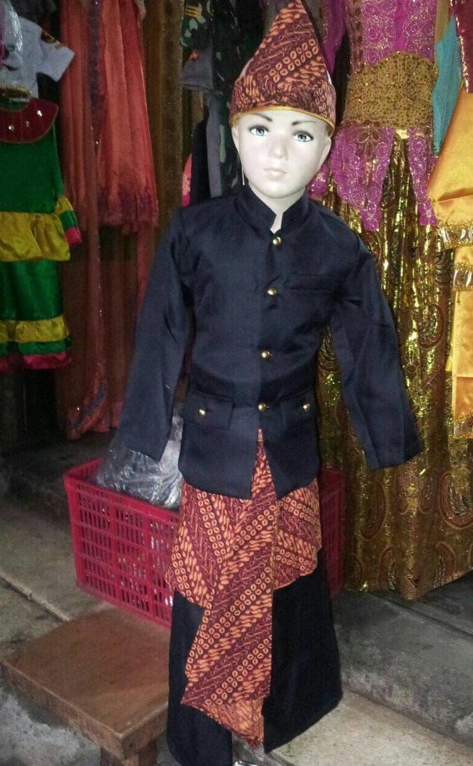 pakaian baju adat jawa barat baju adat sunda iket batik M
