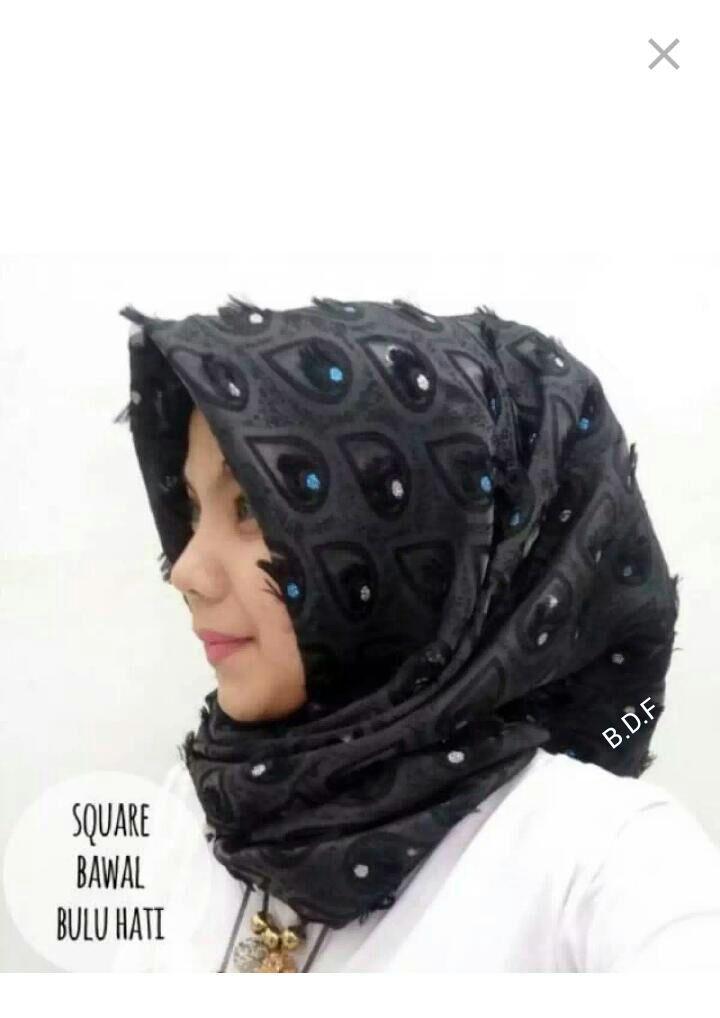 kerudung / hijab / jilbab segi empat bulu hati bawal Model Terbaru