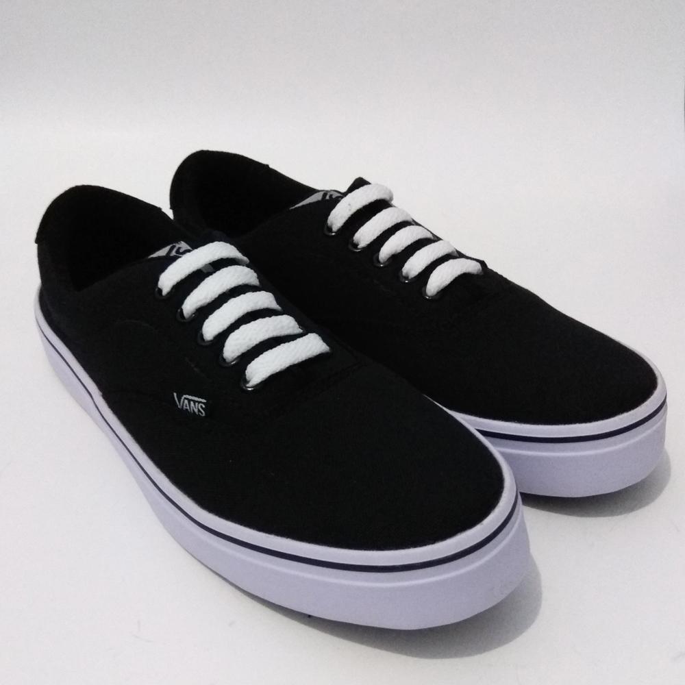 Just Cloth Sepatu Pria Sneakers Casual Vans Authentic Sepatu Wanita Unisex