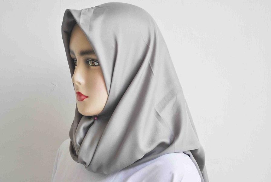Kerudung Segi Empat - Cotton Japan - Zaskia Black