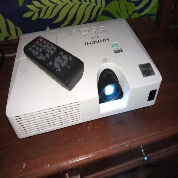 Proyektor Hitachi CP-RX94 hdmi