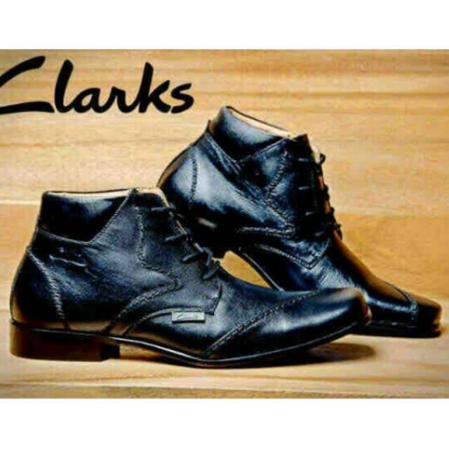 Sepatu Boot Pantopel Clarks Casual Pria Kerja