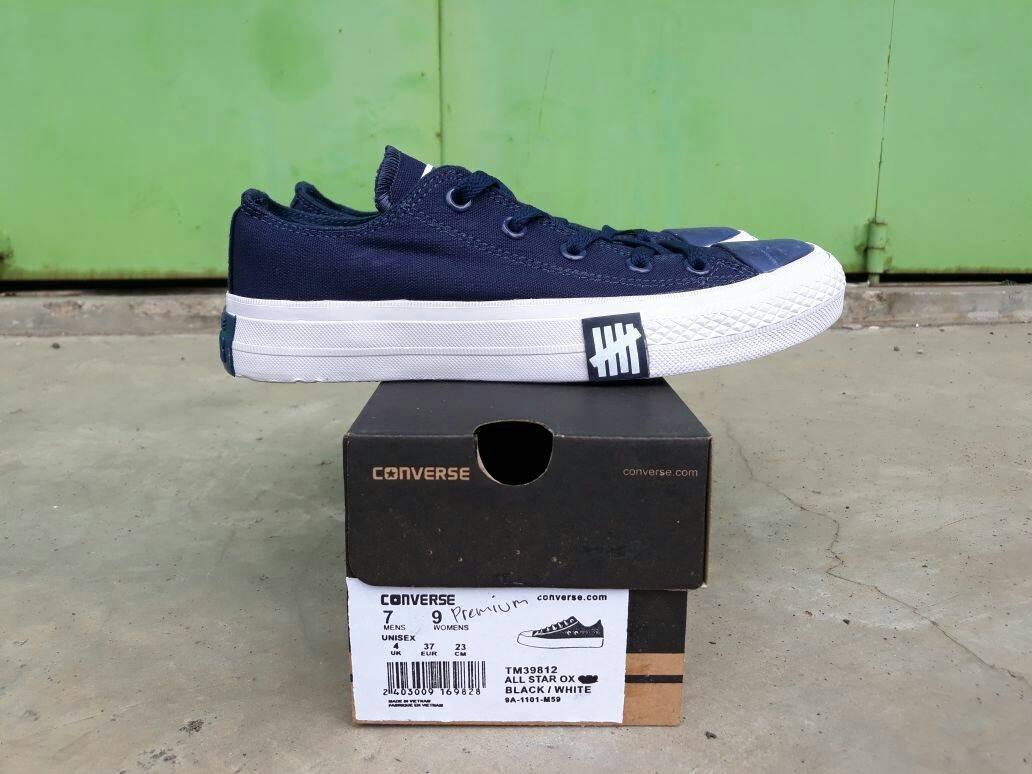 Sepatu Casual Sekolah Converse All Star Undefeated Low