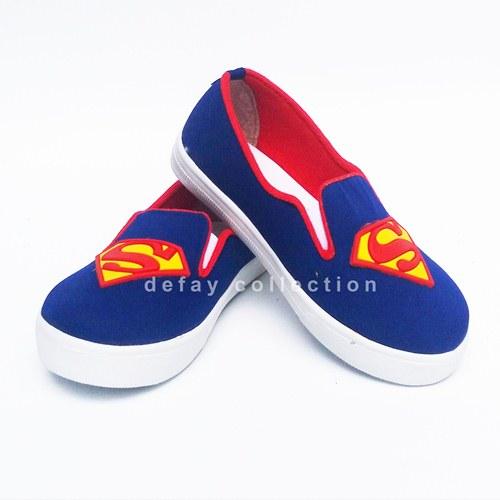 Sepatu Casual Anak Motif Superman