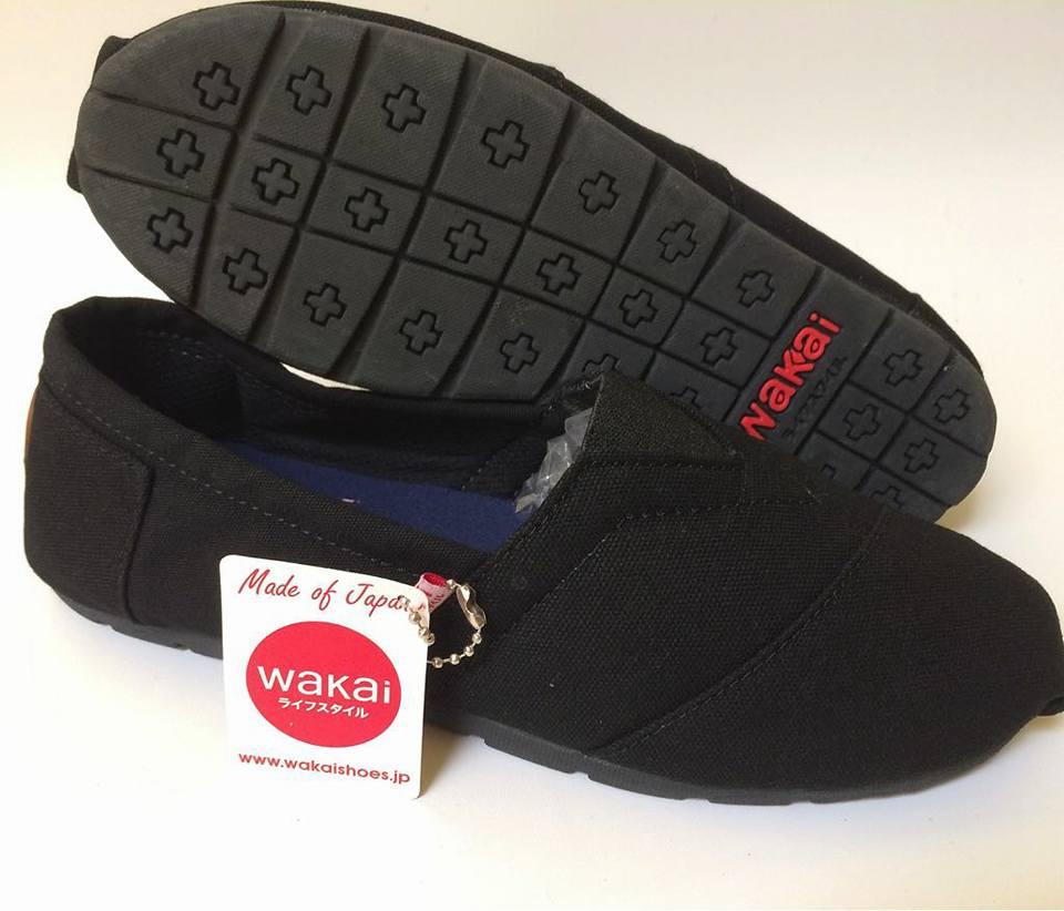 SEPATU WAKAI BLACK CREK uk 39-43 ( BISA BAYAR DI TEMPAT)