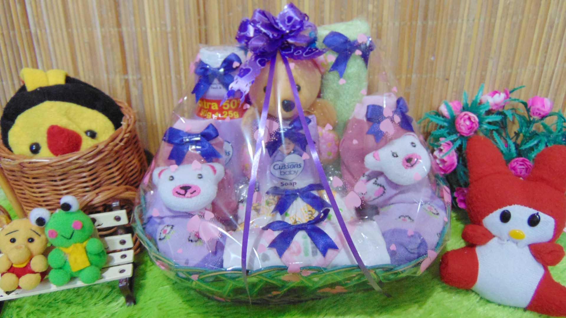 kembarshop - TERLARIS paket kado bayi baby gift – parcel bayi – parcel kado bayi perempuan – kado lahiran-keranjang oval medium GIRL ungu
