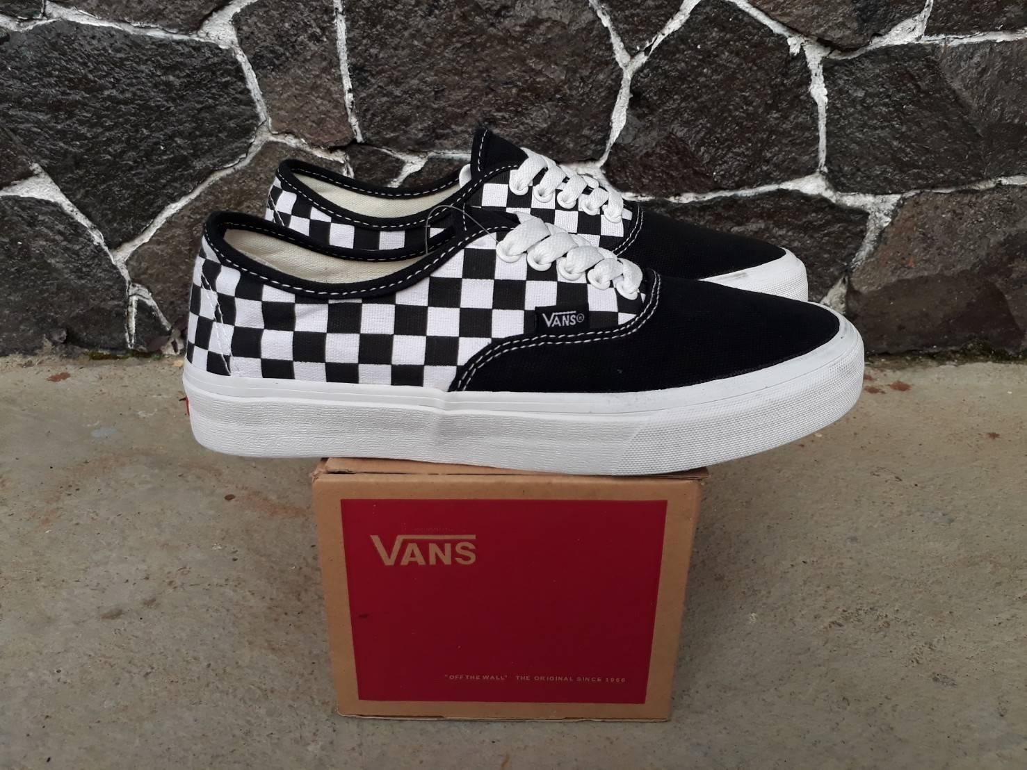 jual vans authentic checkerboard original jual vans authentic checkerboard original