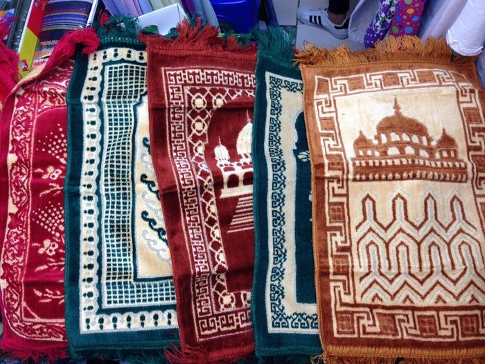 SAJADAH MUKA SUJUDAN - IZMIR TURKEY