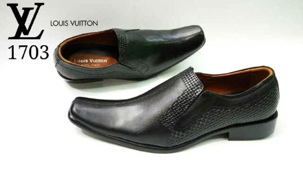 Promo sepatu lv pantofel kulit 1703 ( pantofel lv , sepatu lv , sepatu kerja kantor, pesta pernikahan, kondangan, sepatu formal, sepatu pria, murah berkwalitas ) Diskon