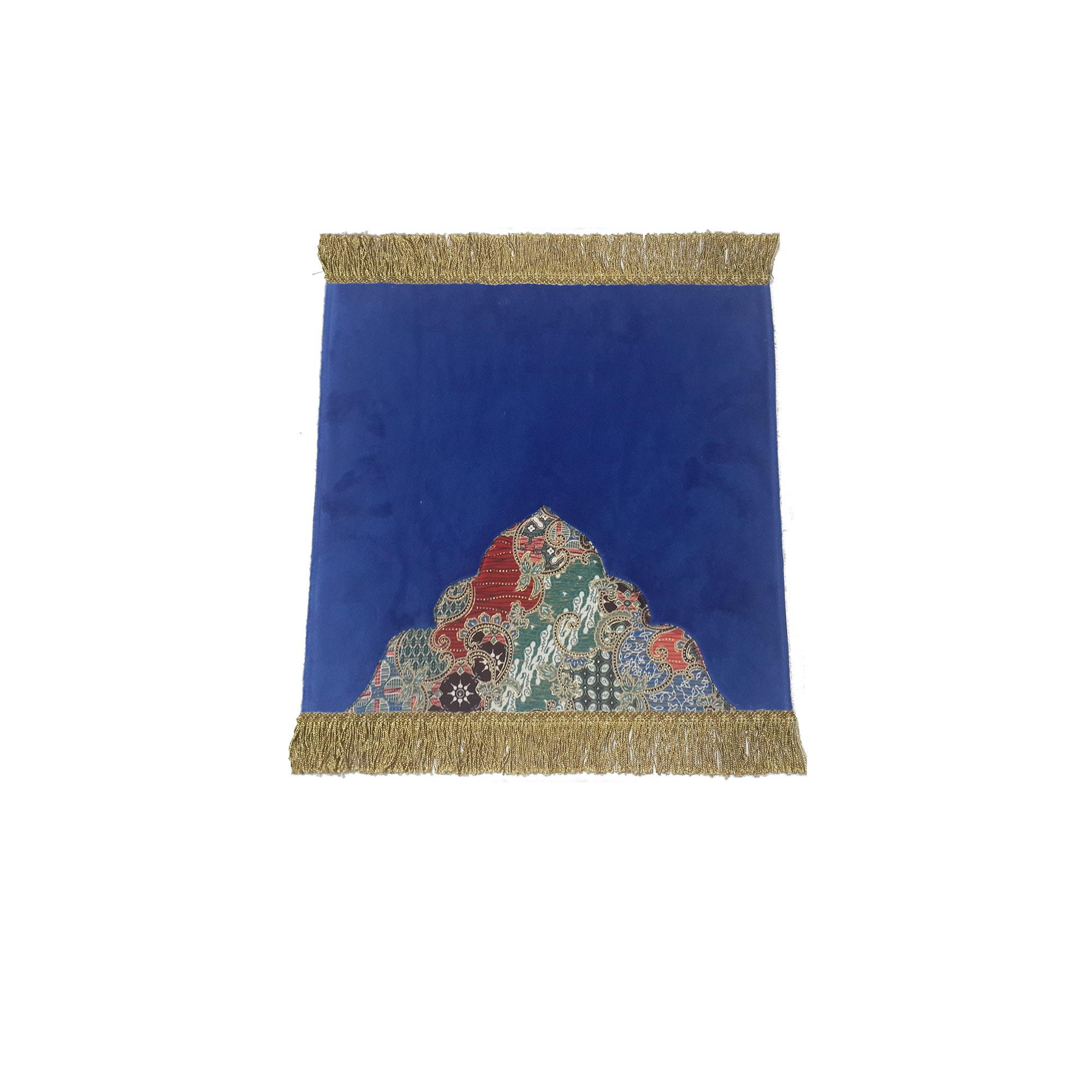 BUNETIK SAJADAH SS1 - SAJADAH UNIK DARI BULU BONEKA & BATIK-35X35CM