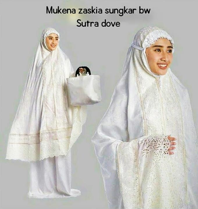 Mukena terbaru Zaskia Sungkar