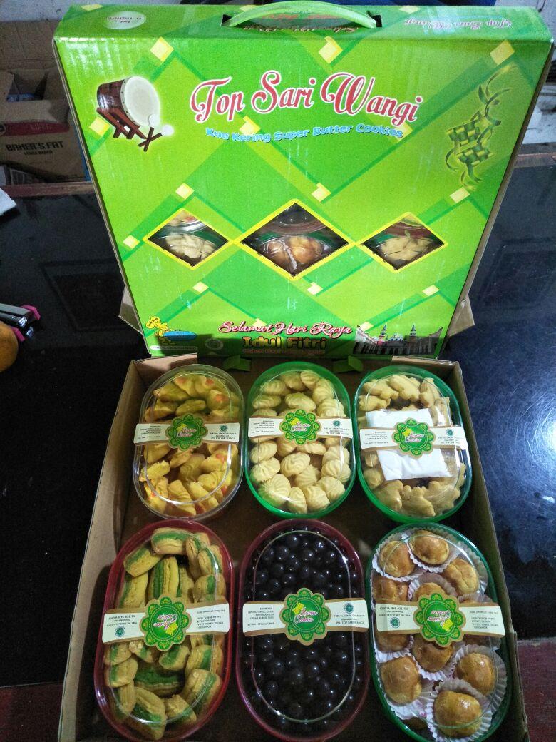 Paket Lebaran Top Sari Wangi 6 kotak kue