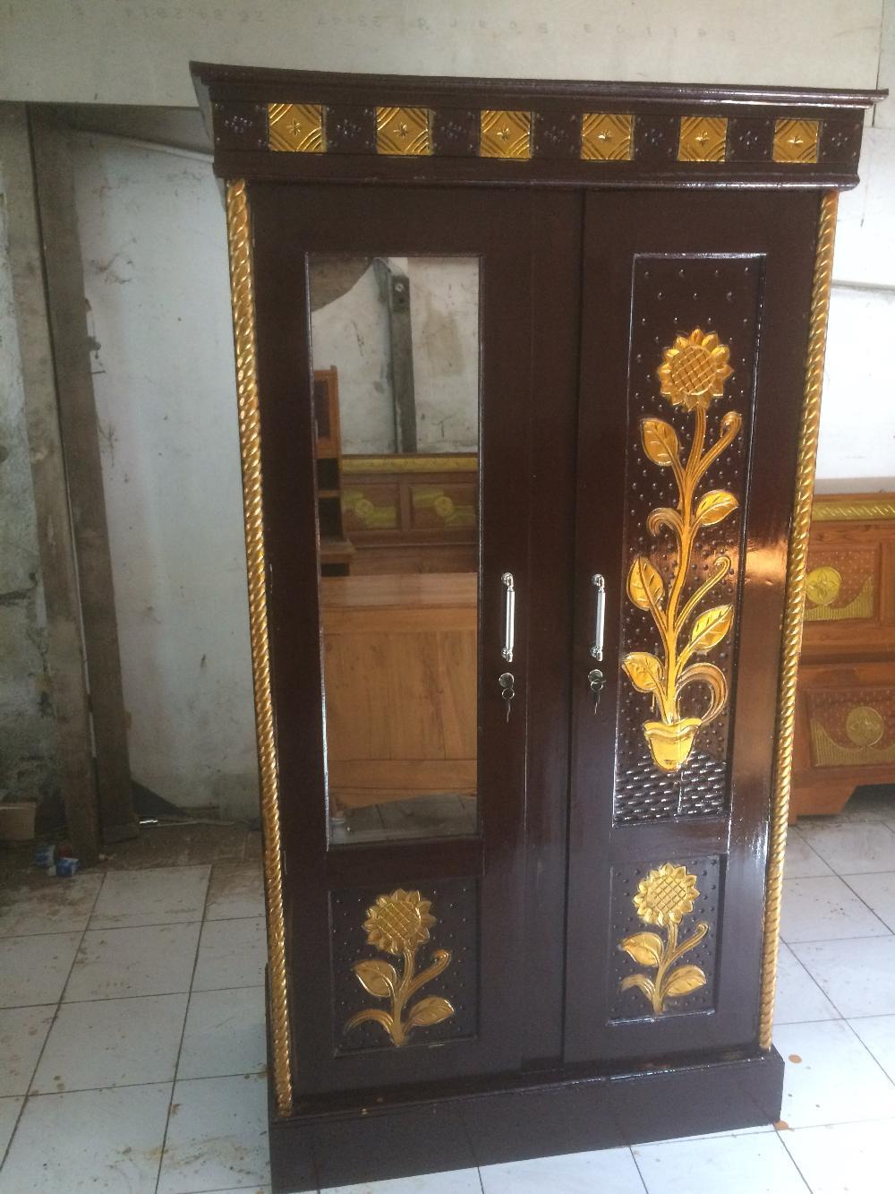 Lemari Pakaian 2,Pintu Ukir Bunga Matahari Kayu Jati Jepara - Minat Chat Whatsapp:083135131748.Toko Kami