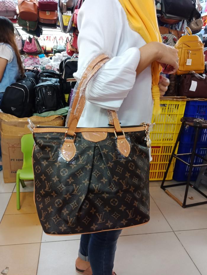 PROMO TERBATAS!!! TAS LOUIS VUITTON PALERMO 40145 SEMI PREMIUM