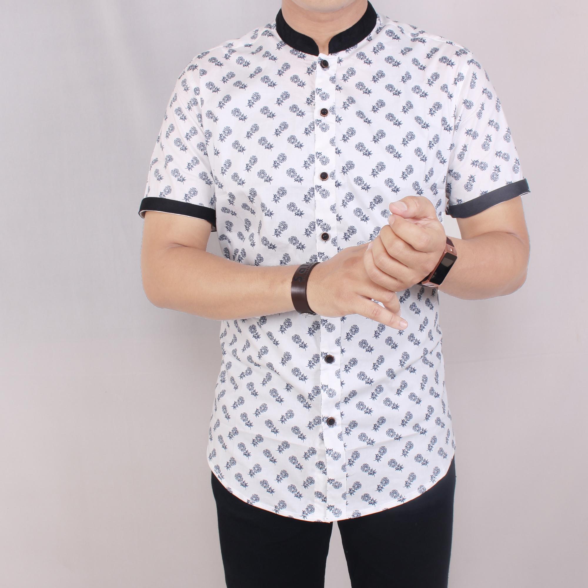 Zoeystore1 5613 Kemeja Printing Pria Lengan Pendek Exclusive Baju Kemeja Print Cowok Kerja Kantoran Formal Kemeja Distro Kerah Sanghai Motif Nanas